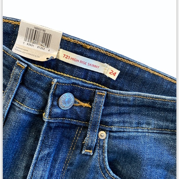 NWT Levis 721 High Rise Skinny Jeans Distressed 24/L30 - Picture 7 of 8